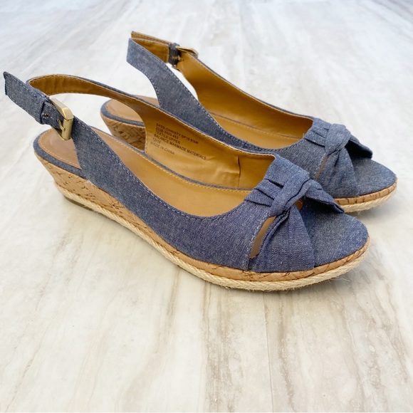 Bass Christy Denim Wedges Sandals Size 6.5 - Picture 1 of 13